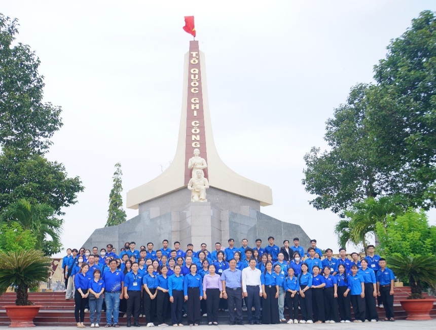 Hành trình tri ân