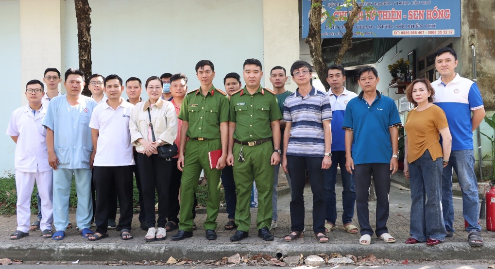 Bệnh viện Trường Đại học Y Dược Cần Thơ tổ chức diễn tập phòng cháy chữa cháy, nâng cao năng lực ứng phó sự cố