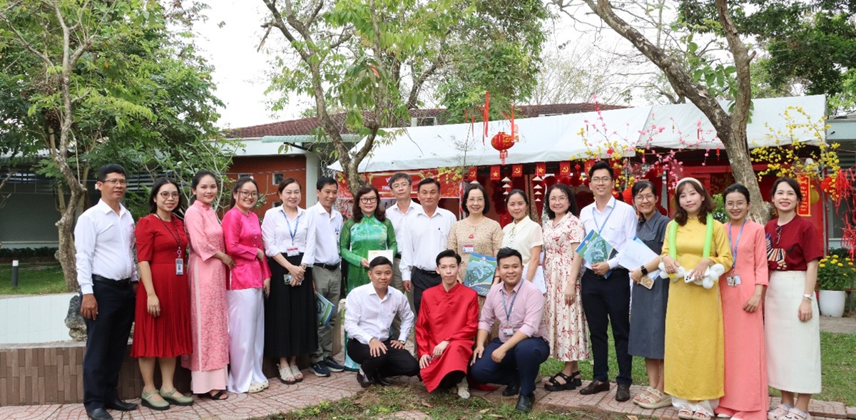 Rực rỡ sắc xuân – dấu ấn sáng tạo từ 9 gian hàng tiểu cảnh