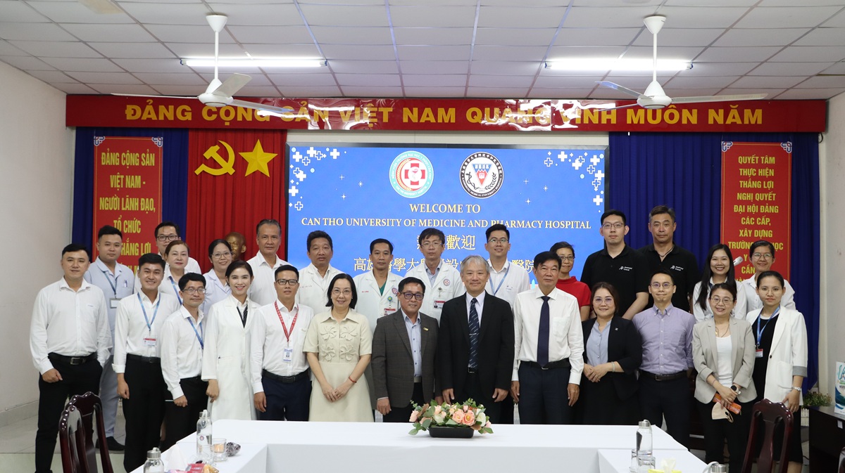 Bệnh viện Trường Đại học Y Dược Cần Thơ tiếp đoàn công tác Bệnh viện Đại Học Y Cao Hùng – Đài Loan (Trung Quốc)